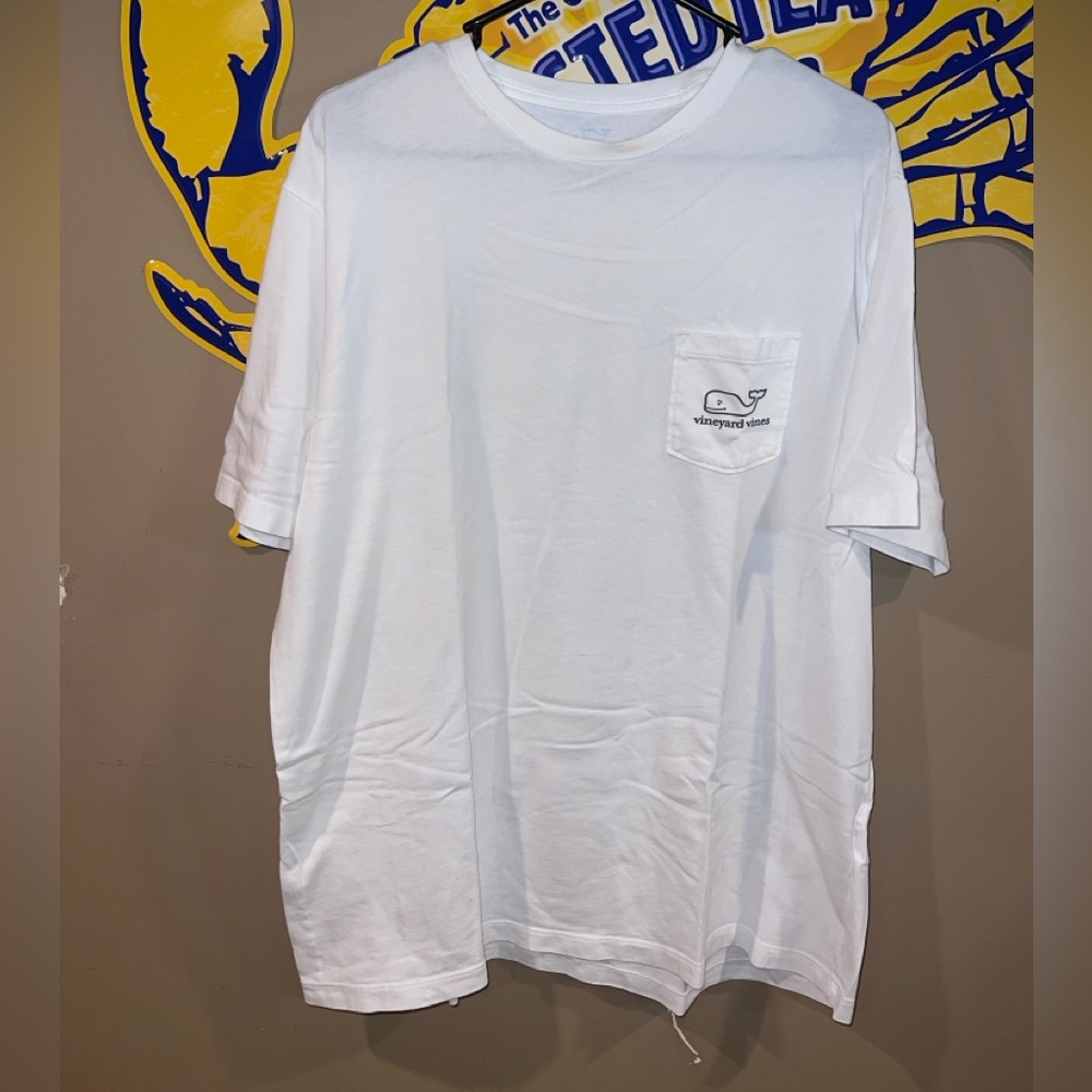 Vineyard Vines Men's Classic White Pocket Tee